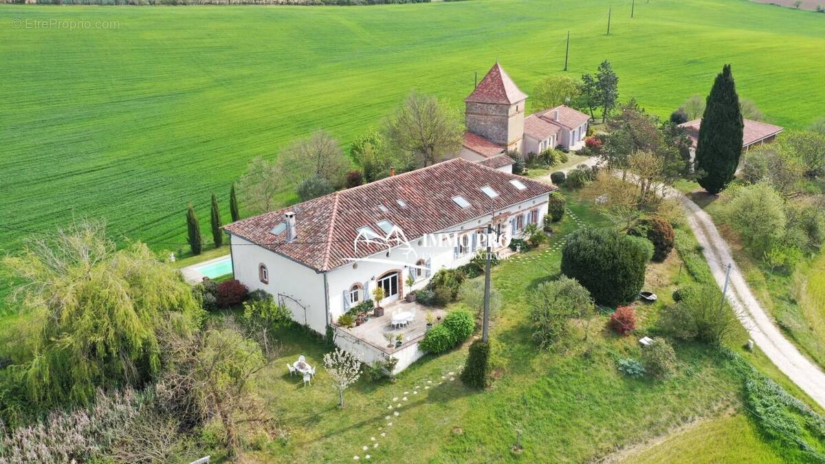Maison à SAINT-LYS