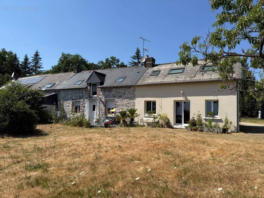 Appartement 292 m² à Saint-Martin  - photo 1