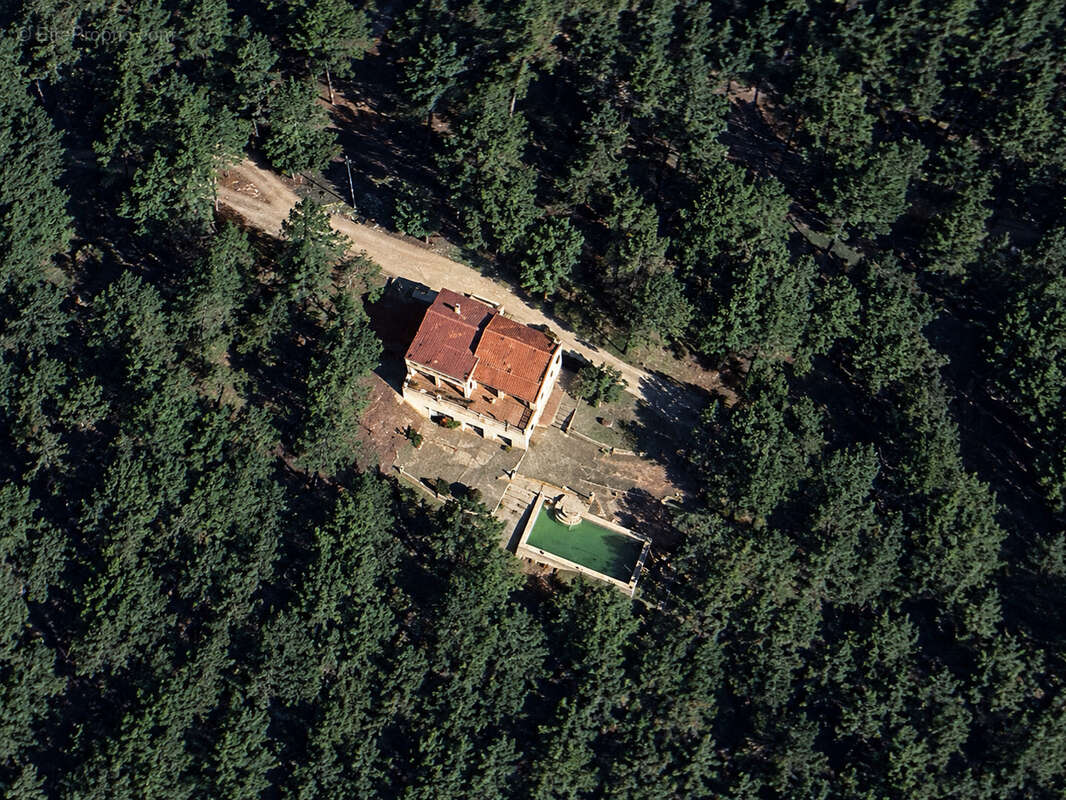 Propriété provençale à proximité du centre du Beausset - photo 2