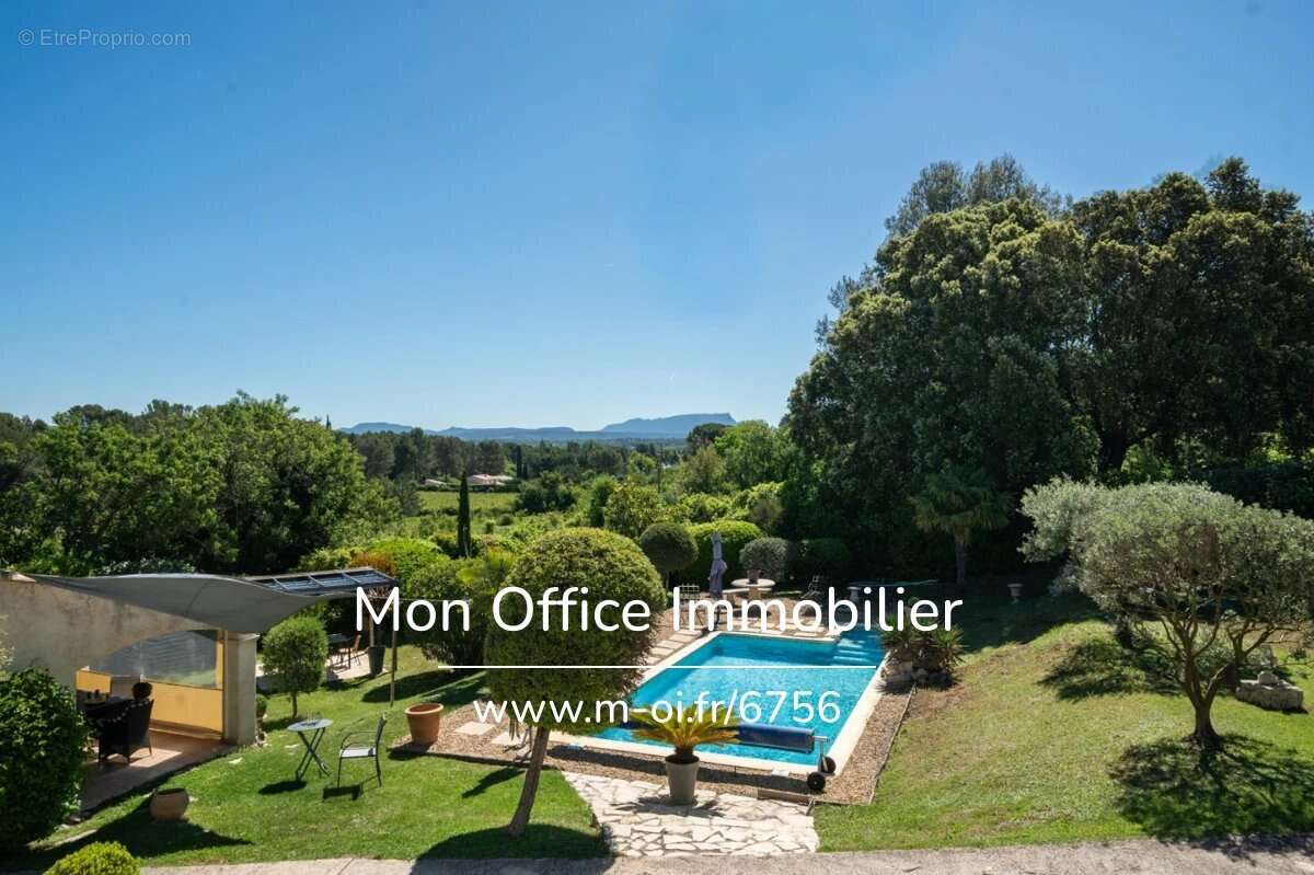 Maison à EGUILLES