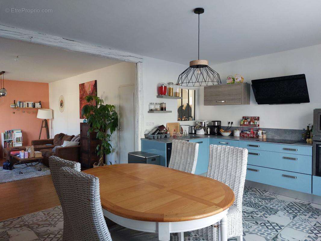 Maison à SAVIGNE-L'EVEQUE