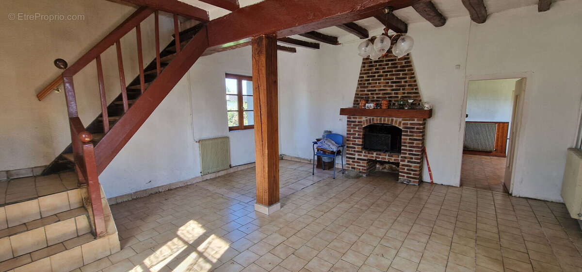 Maison 86 m² à Chambon  - photo 3