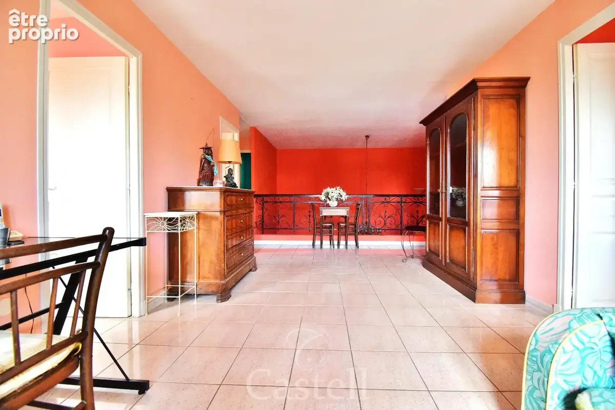 Magnifique villa languedocienne de type 5, avec garage et piscine... - photo 16