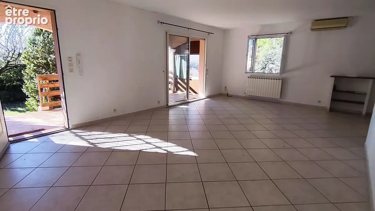 Maison  avec jardin paysagé, terrasses et piscine - photo 12