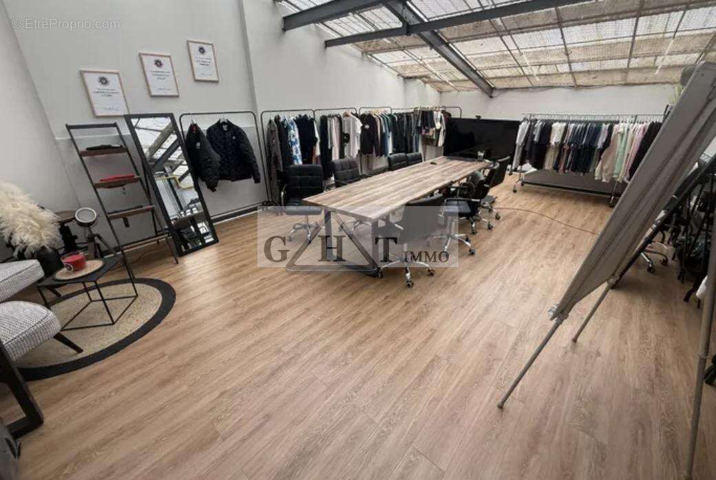 Commerce à MONTREUIL