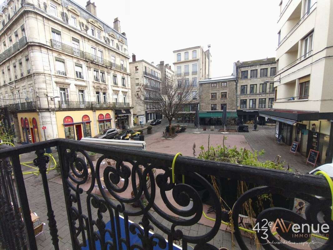 Appartement à SAINT-ETIENNE