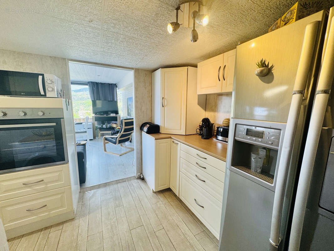 Maison à BORMES-LES-MIMOSAS