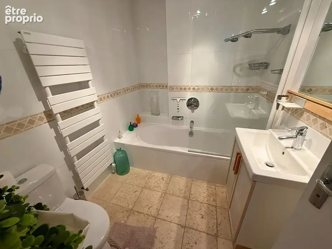 Maison de village avec cour garage remise annexe indépendante aménageable en studio à vendre à Badens - photo 9