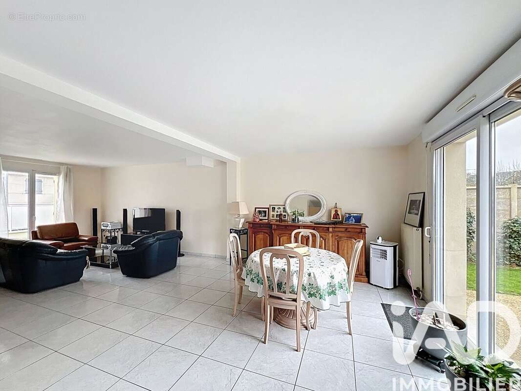 Photo 5 - Maison à ROISSY-EN-BRIE