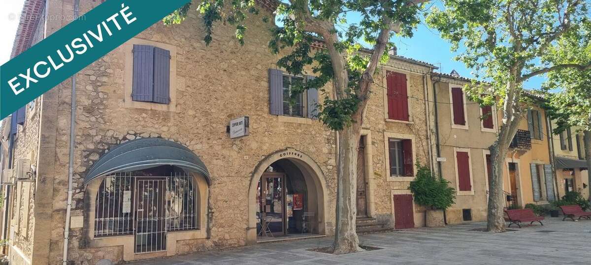 Photo 2 - Commerce à LA ROQUE-D'ANTHERON