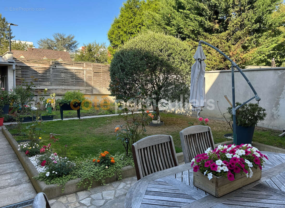 Maison à LIMEIL-BREVANNES