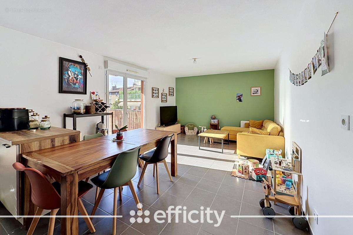 Appartement à GIVORS