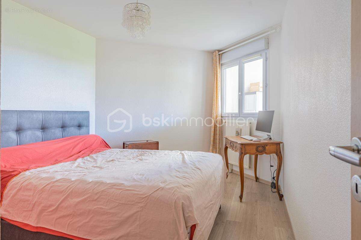 Appartement à POISY
