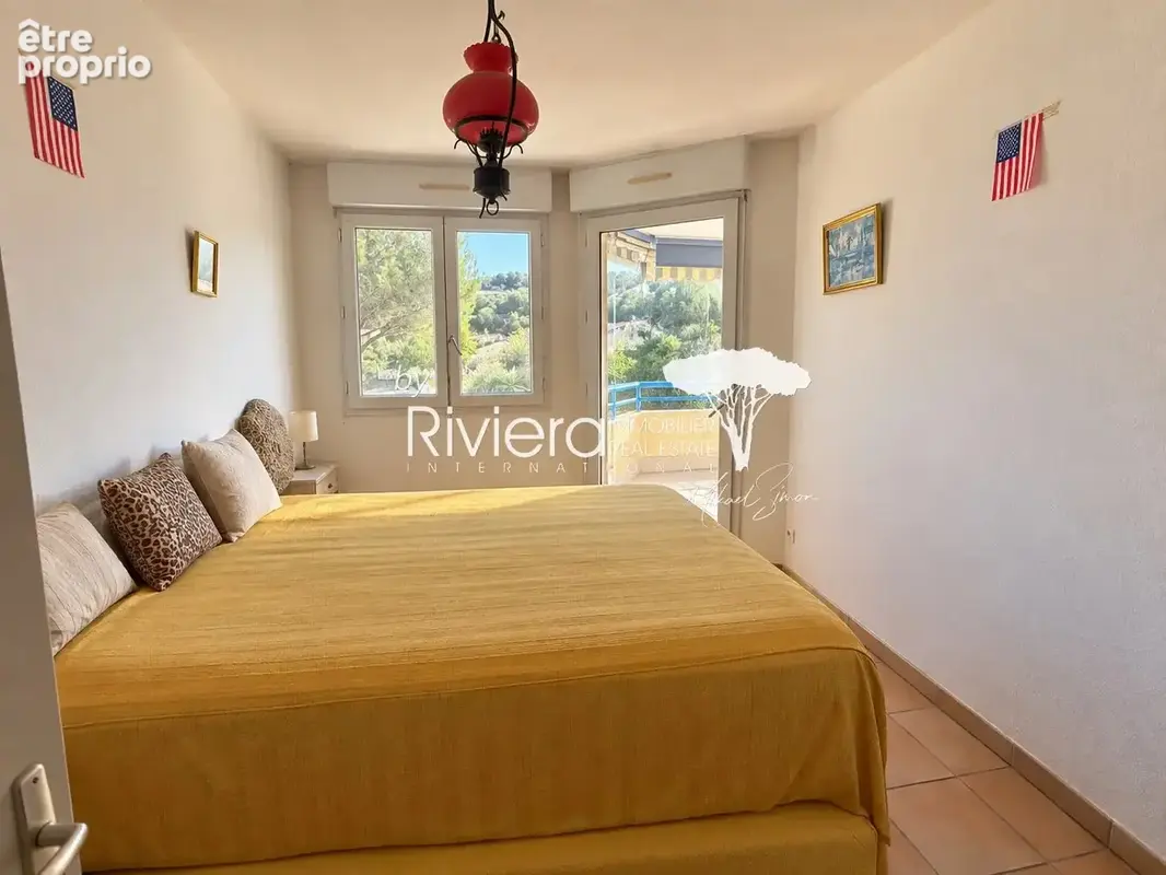 Cavalaire - 3 pieces - terrasse - garage et parking. - photo 8