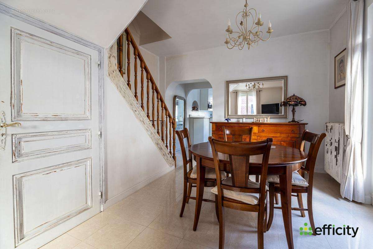 Maison à COMPIEGNE