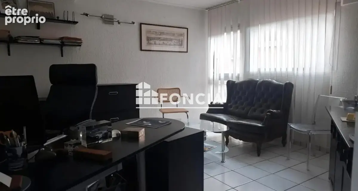 Local commercial 37 m² – Hyper centre de Hyères – Rare à la vente - photo 3