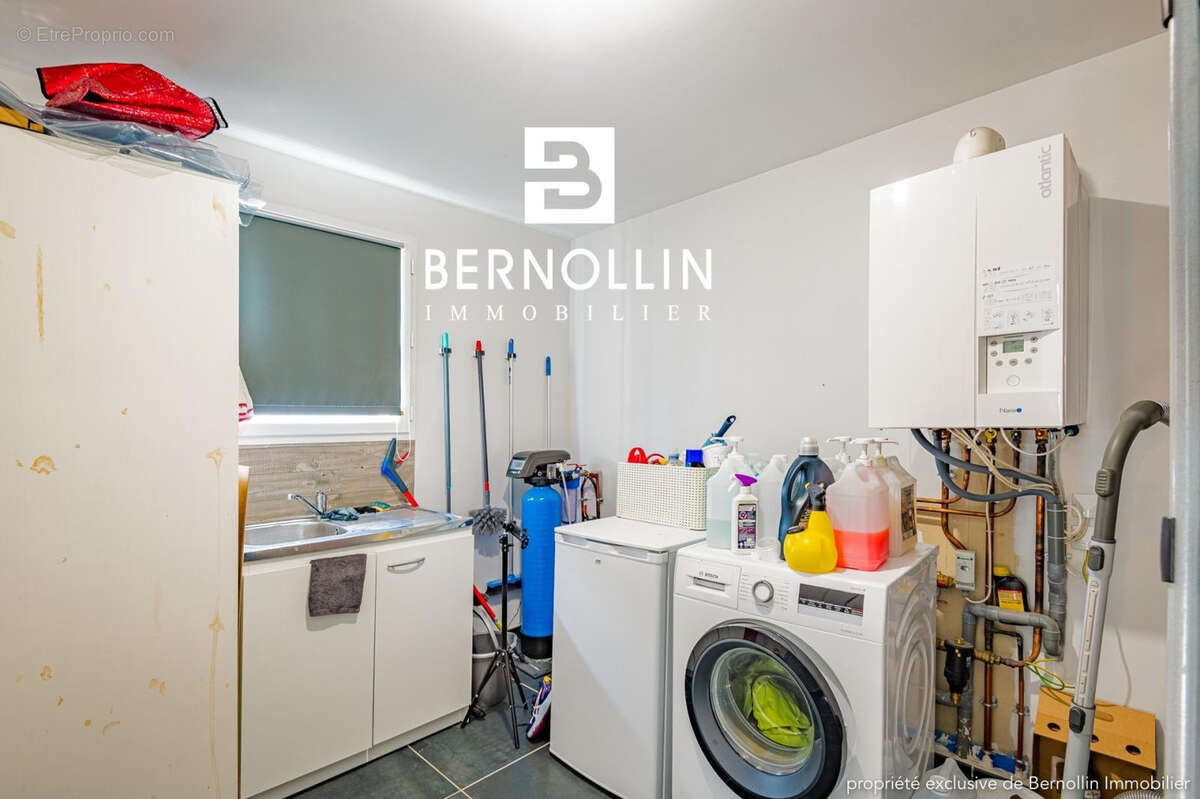 Maison à MONTREVEL-EN-BRESSE