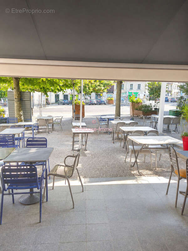 Commerce 87 m² à Laruns  - photo 4