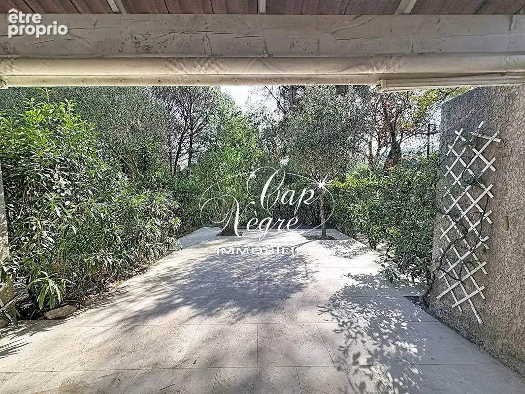 Appartement T2 cabine avec terrasse et piscine - Cavalière - photo 2