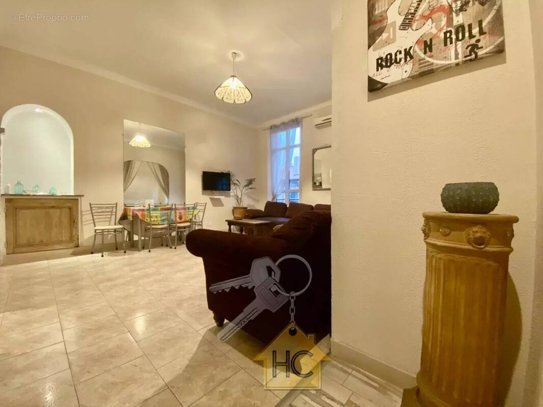 Appartement à CANNES