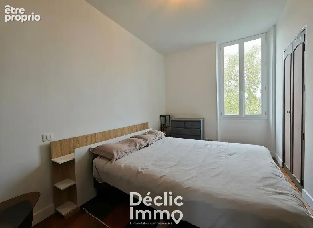 Coup de cur au gond-pontouvre  maison mitoyenne rénovée avec jardin ! - photo 7