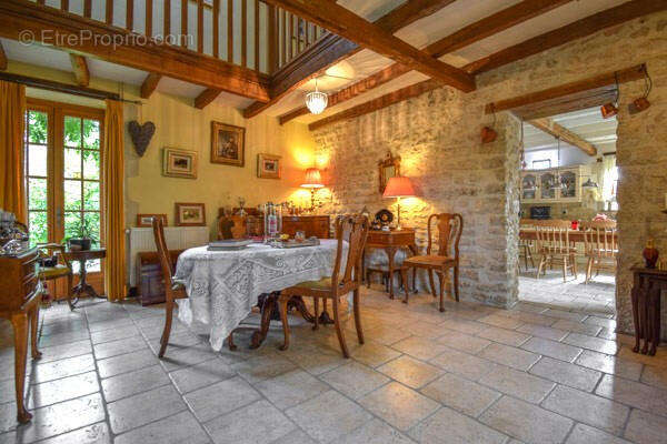 DINING ROOM - Maison à GENOUILLE