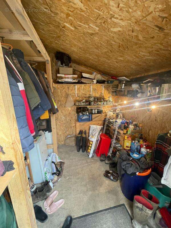 Maison à CHEZAL-BENOIT