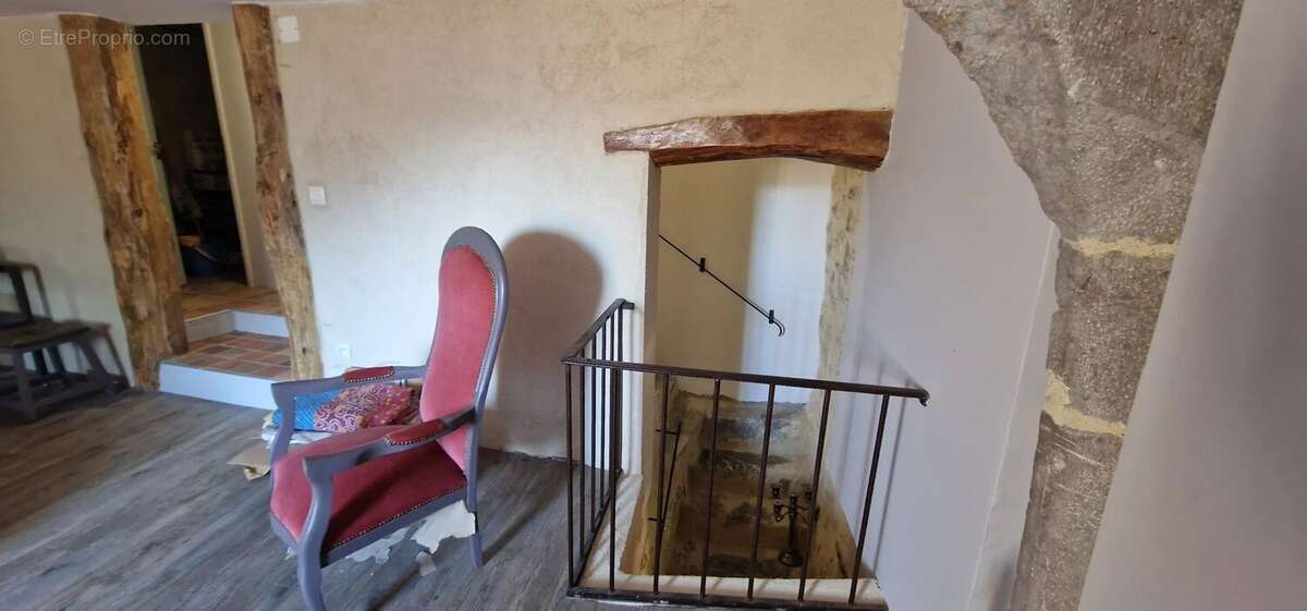 Rare propriété rénovée avec terrasses panoramiques au cœur de la Drôme - photo 8