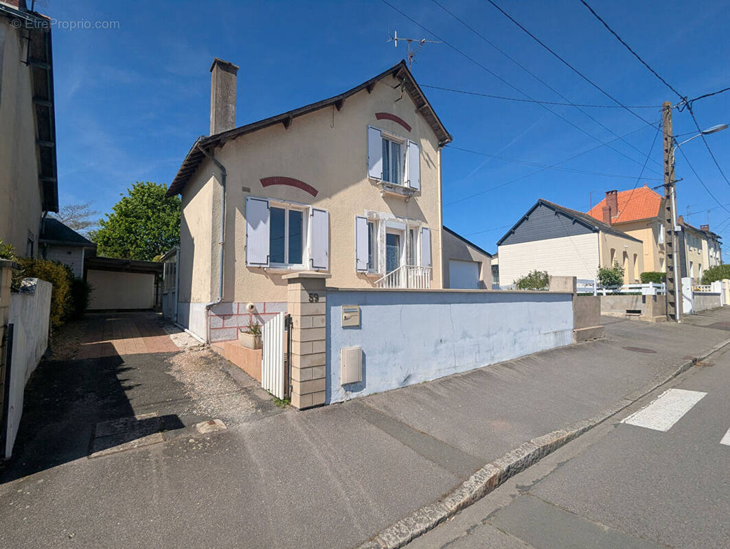 Maison à SEGRE