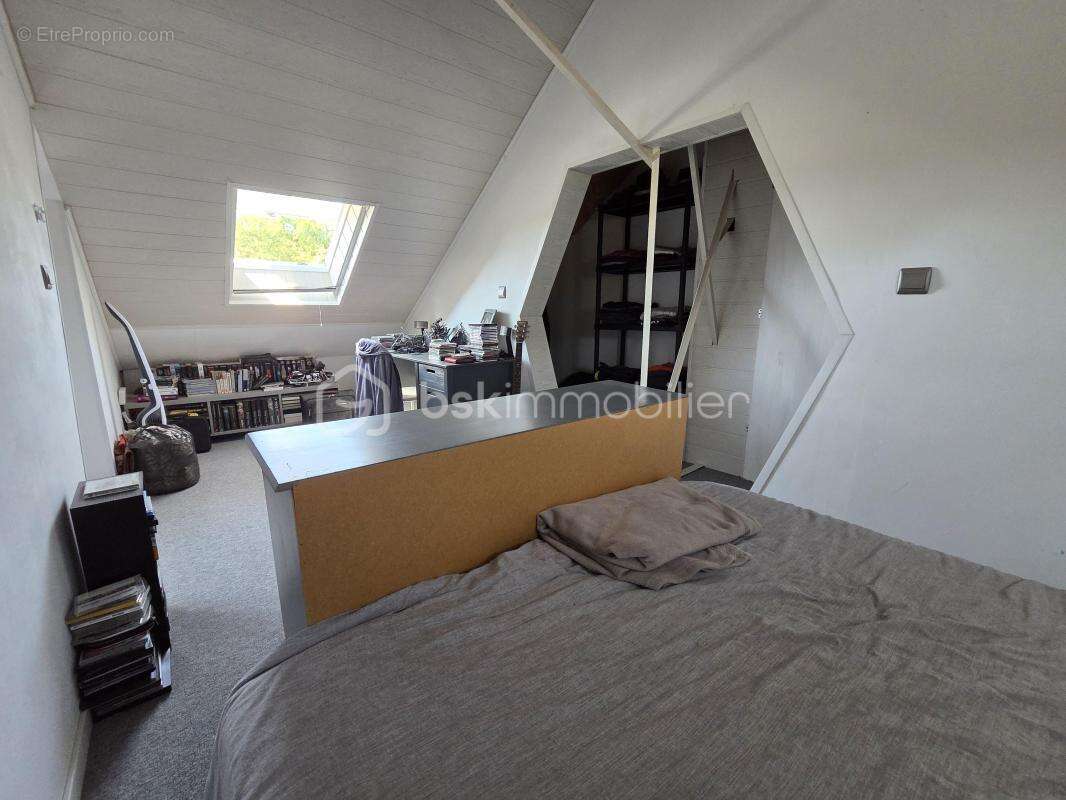 Magnifique Pavillon de plain pied de 149m² avec patio et dépendances à Avril sur Loire - photo 19