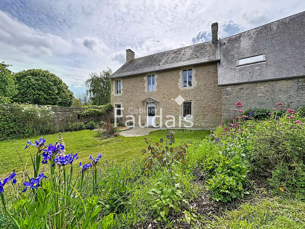 Maison à EVRECY