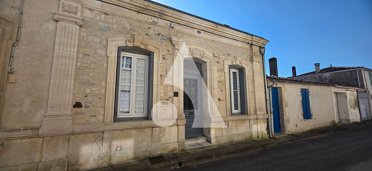 Maison à LA TREMBLADE