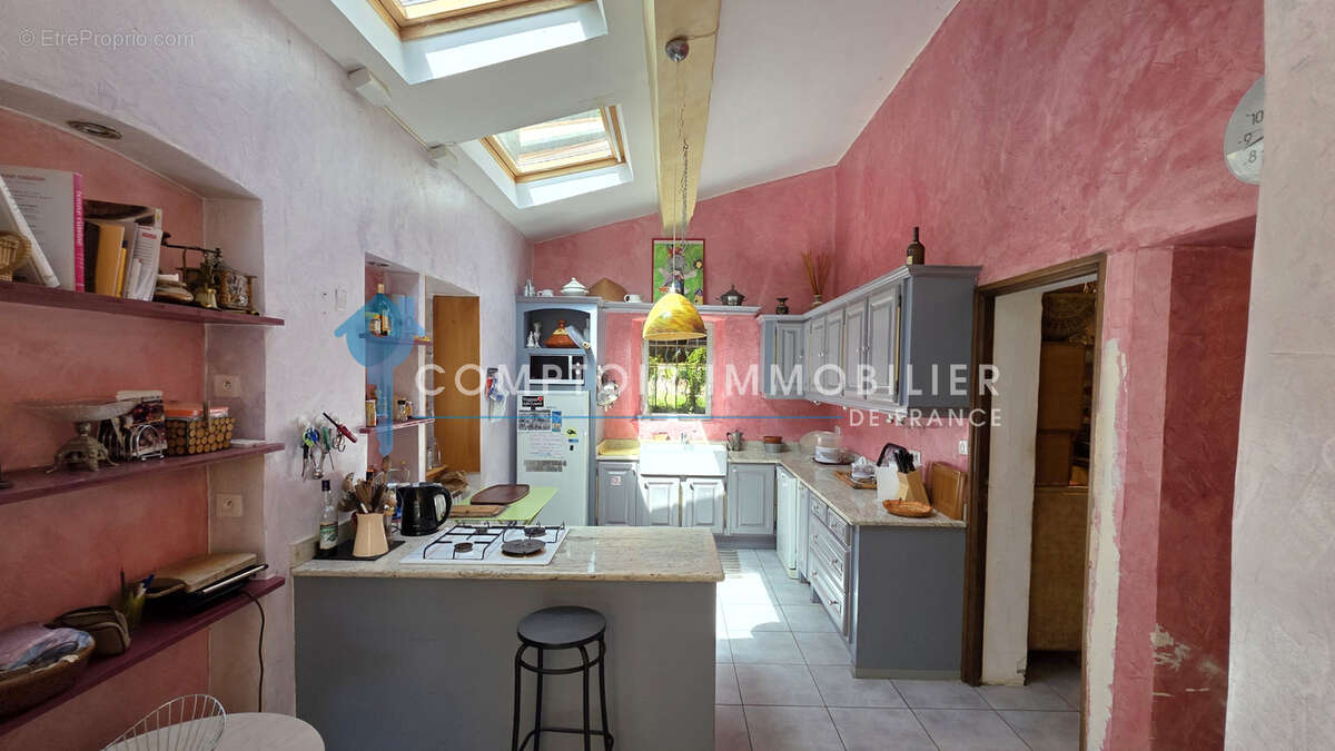 Dépt. 30 -   Mas en pierres de 220 m2 à CHAMBORIGAUD - Parcelles de 1,10 ha - photo 2