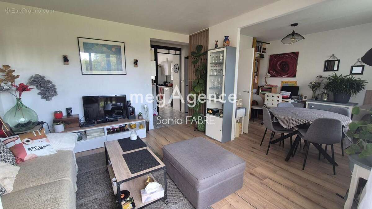 Appartement à REZE