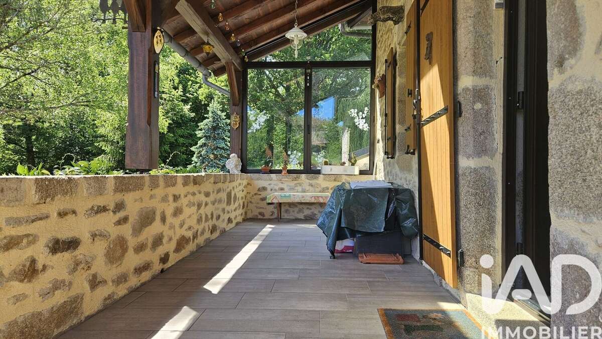 Maison 167 m² à Lauresses  - photo 9