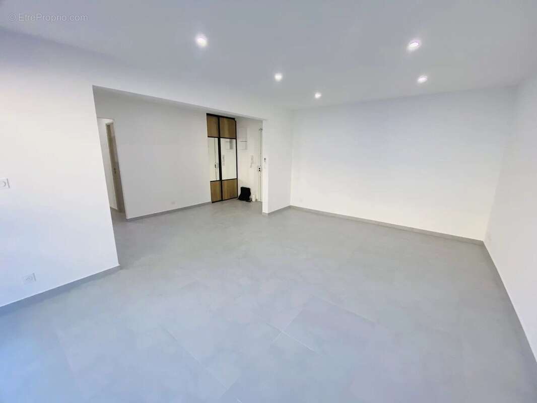 Appartement à SALON-DE-PROVENCE