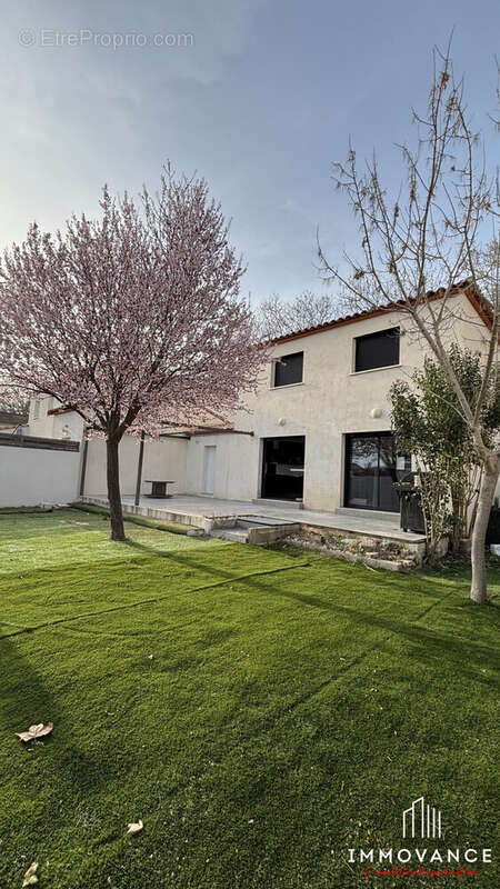 Maison 110 m² à Valergues  - photo 2
