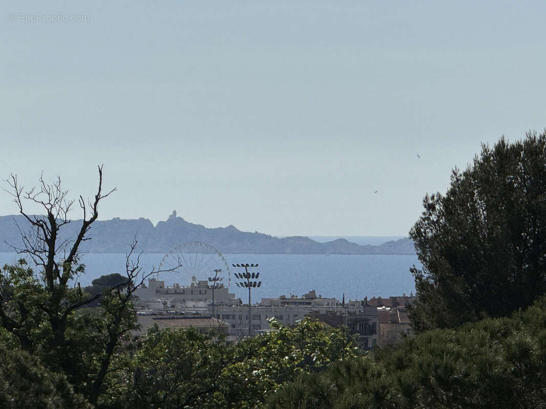 Appartement à MARSEILLE-9E