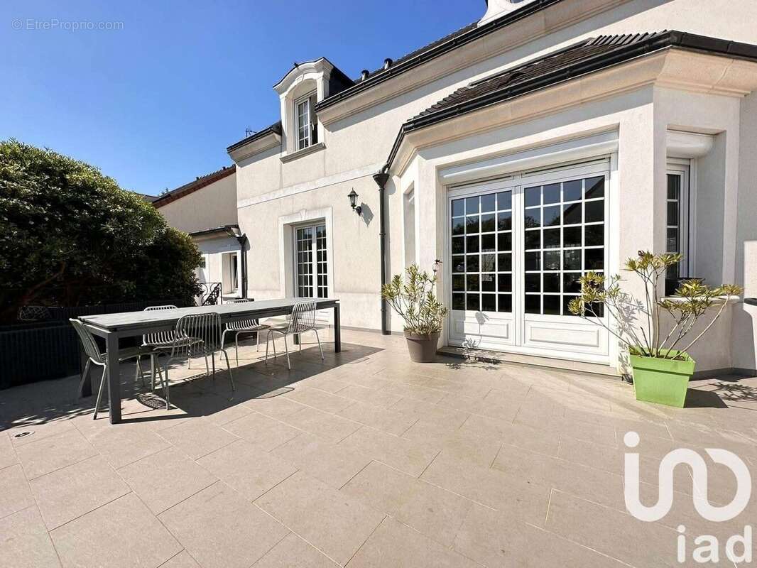 Photo 2 - Maison à PONTAULT-COMBAULT