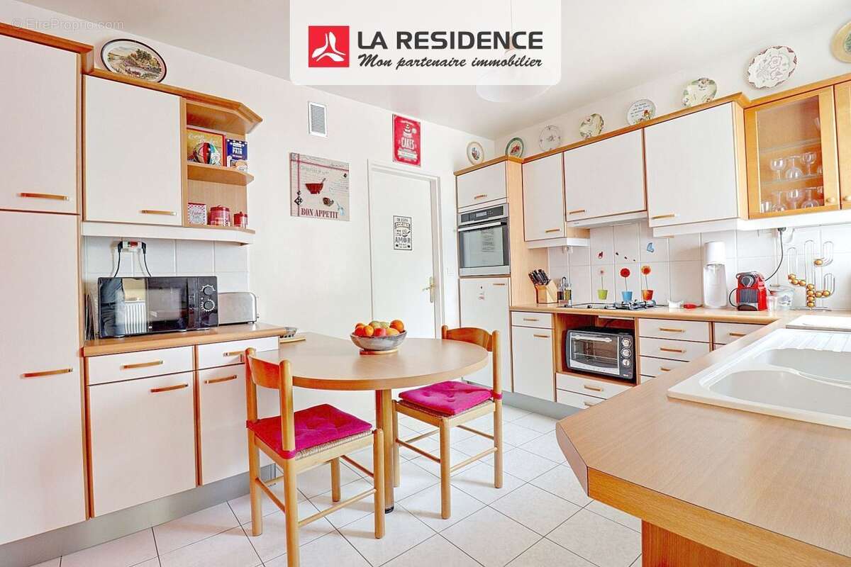 Maison à VERNEUIL-SUR-SEINE