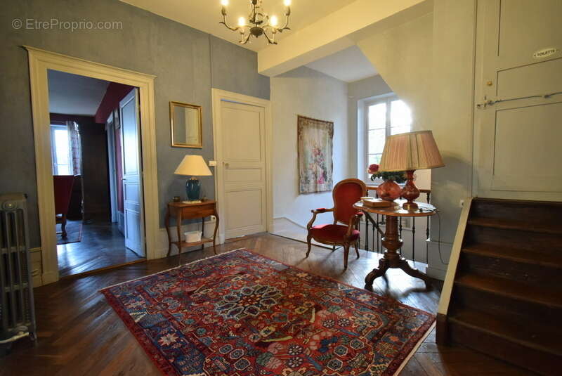 n°7 - Maison à MERCUREY