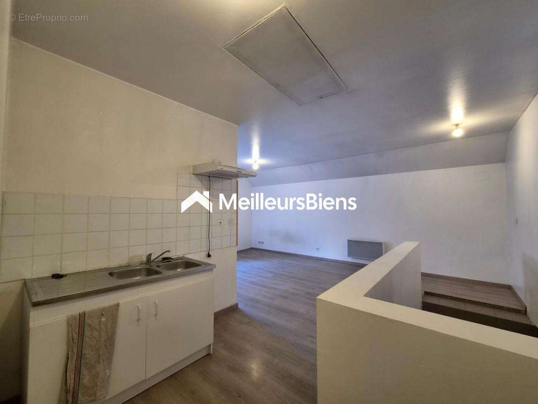 Immeuble 175 m² à Champlitte - photo 18