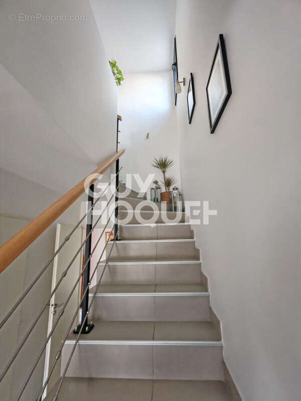 Maison à SAINTE-SAVINE