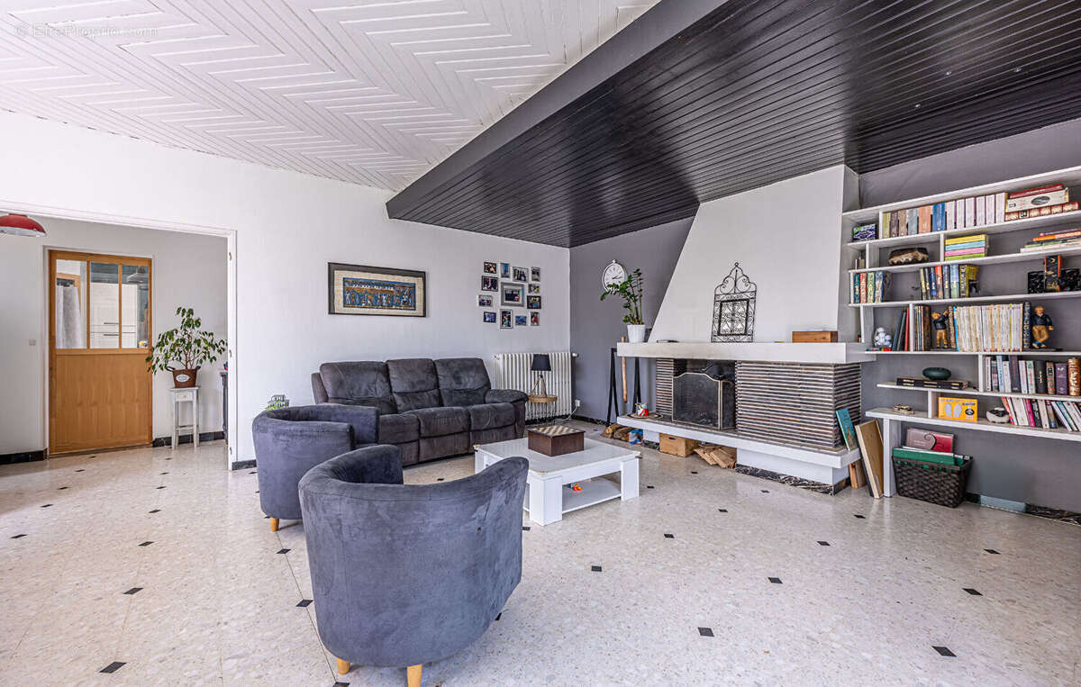 Maison à VAUX-SUR-MER