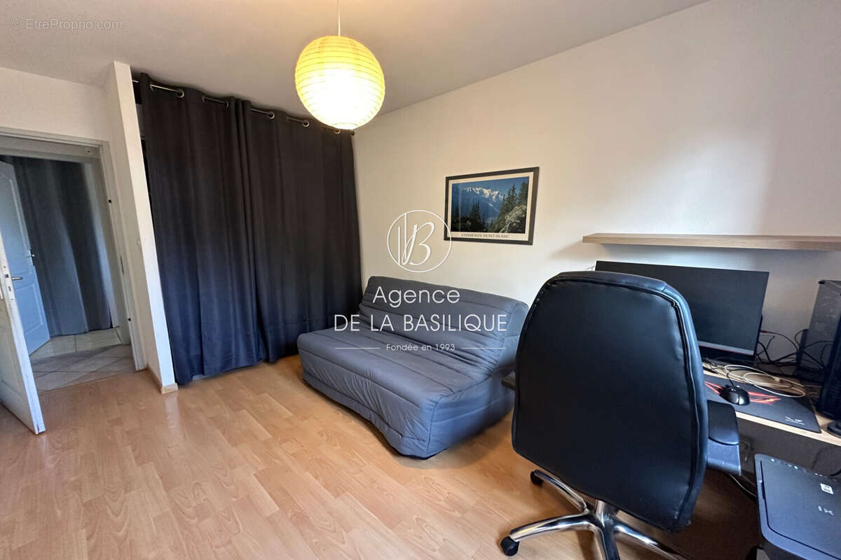 Maison 115 m² à Saint-Maximin-La-Sainte-Baume  - photo 8