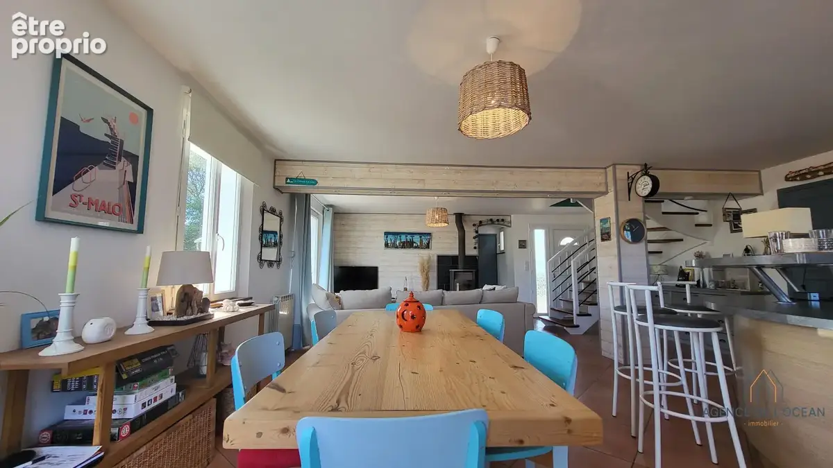 Maison à vendre à Le Palais : vue dégagée, terrain de 1 800 m² et suite parentale - photo 3