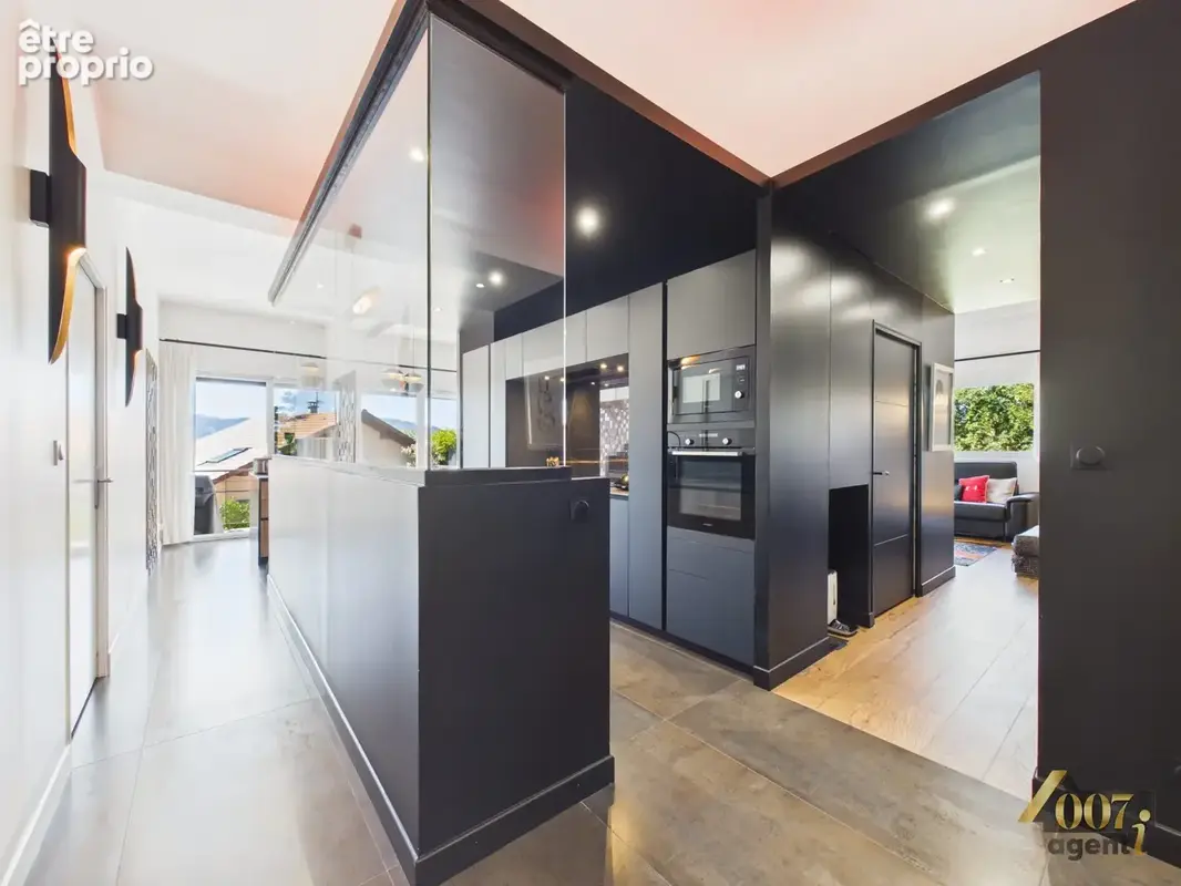 Appartement à CONTAMINE-SUR-ARVE