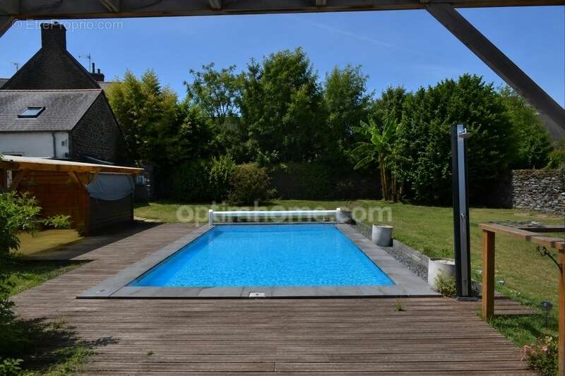 Maison à LA GACILLY