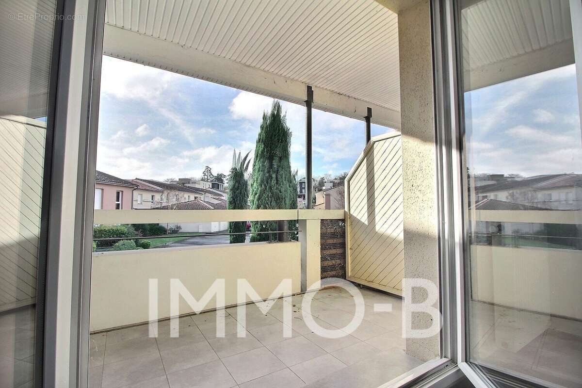 Appartement à AUZEVILLE-TOLOSANE