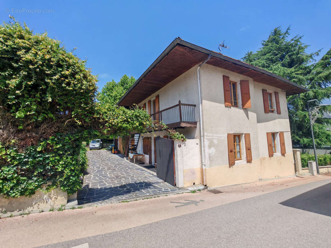 Maison à CHAMOUSSET